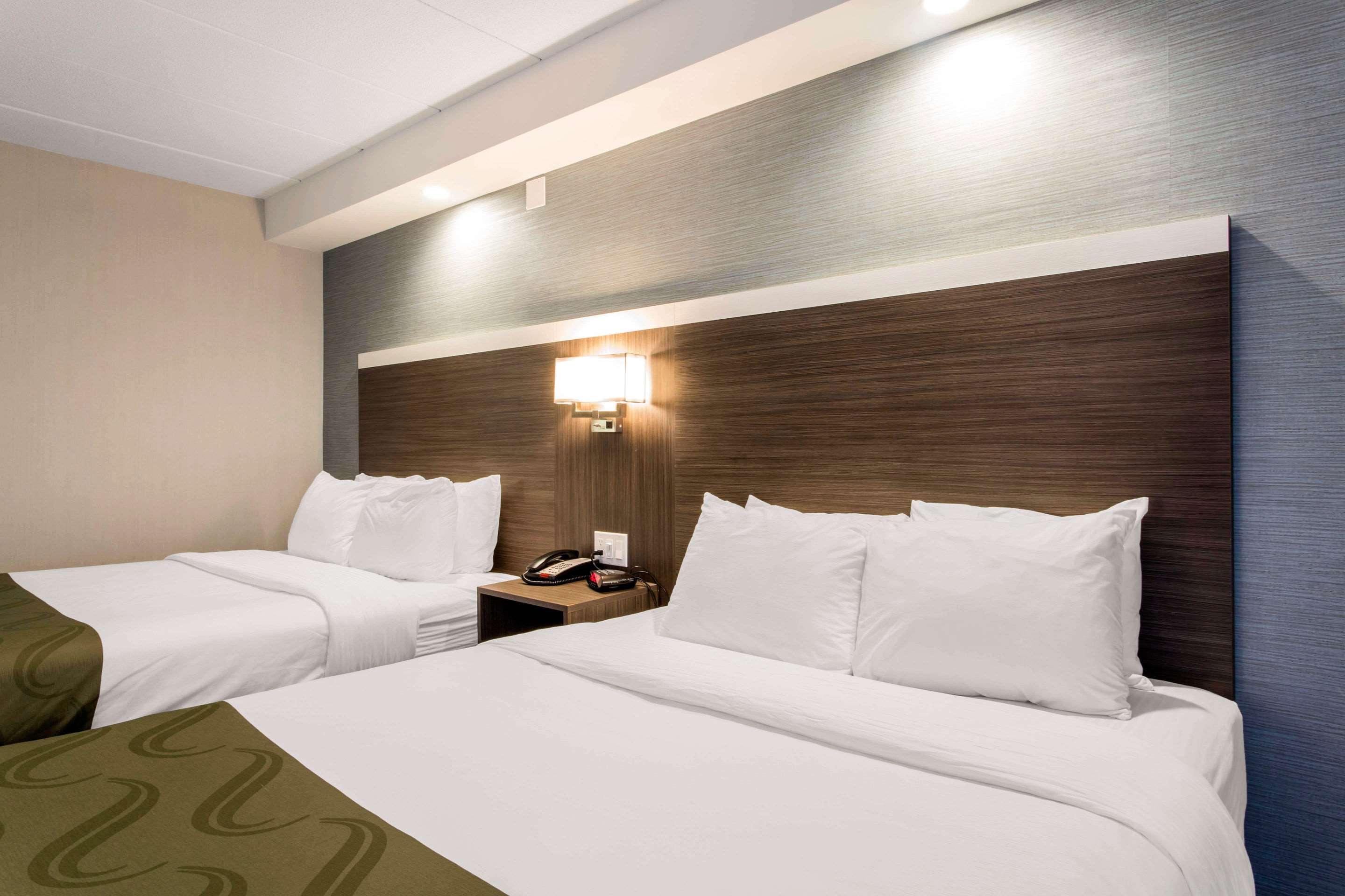 Quality Inn West Springfield Exterior photo
