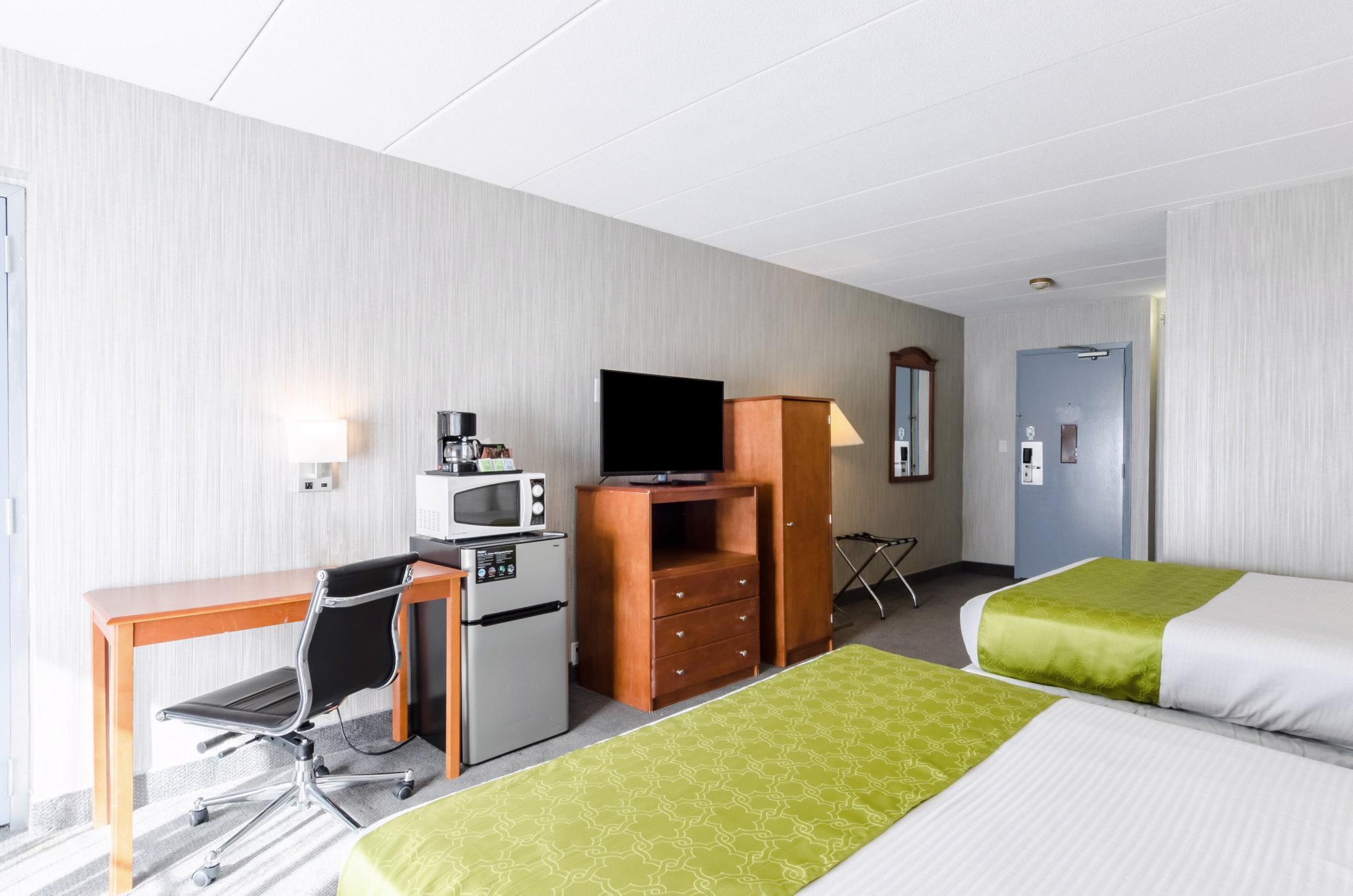 Quality Inn West Springfield Exterior photo
