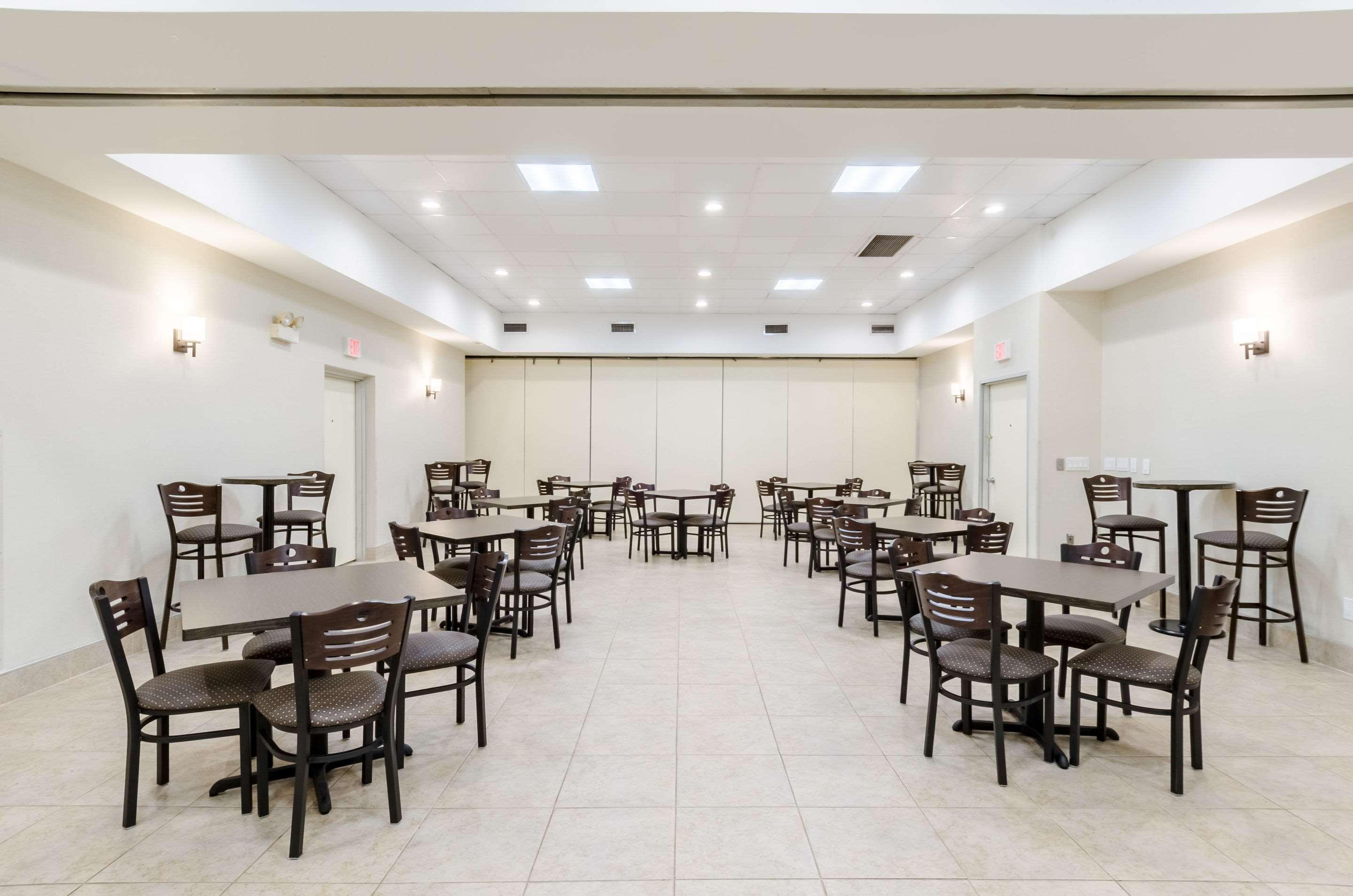 Quality Inn West Springfield Exterior photo